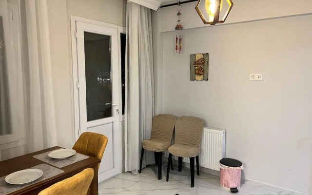 Apartment With Balcony in Seferihisar