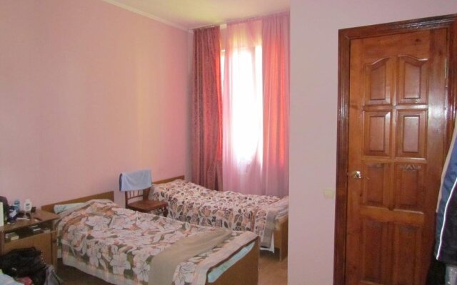 Guest House DARiS