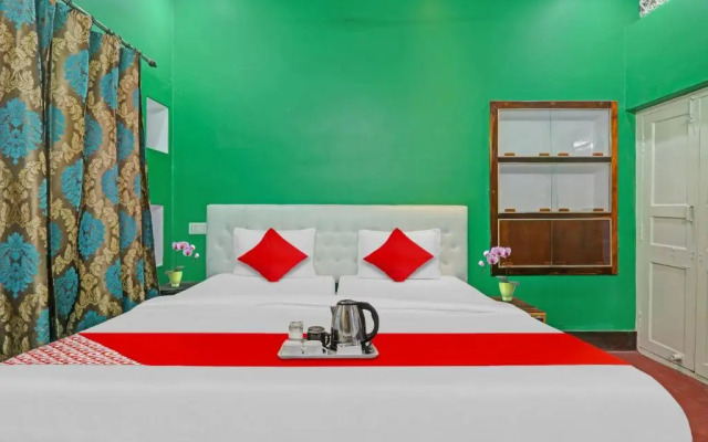 Oyo Flagship 92819 Hotel Surbhi G House