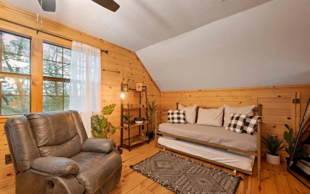 Cabin Creek Fire Pit Hot Tub