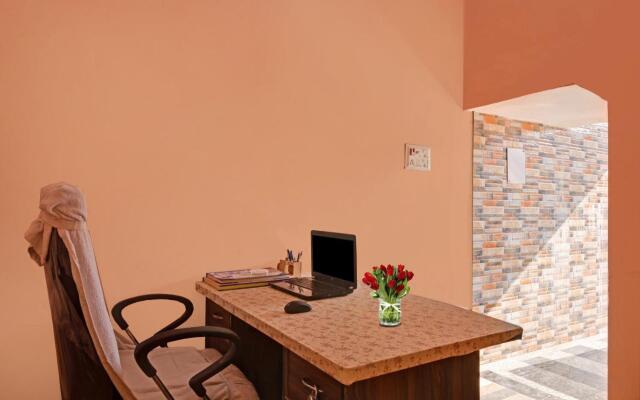 OYO Flagship 80598 Aditya Guest House