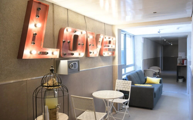 Amdar Hotel & Hostel