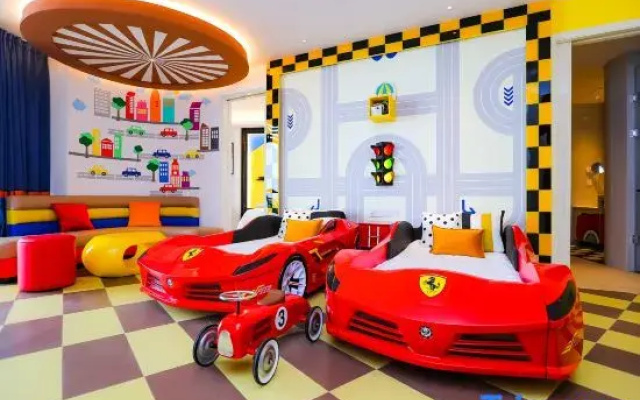 Qingdao Mangrove Resort World (Magic Hotel)