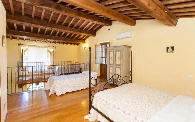 Podere Caldaruccio La Pineta Villa 22 People