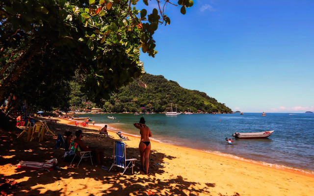 Residencial Picinguaba "Pé na Areia - 60m da Praia"