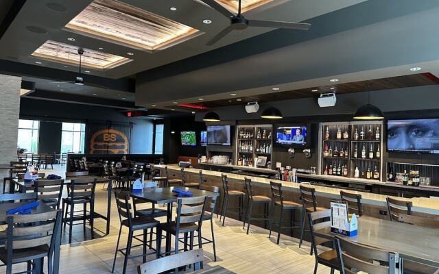 Embassy Suites By Hilton Kansas City Olathe