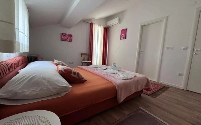 Rooms & App Minka
