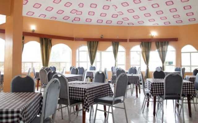 Cool Rivers Hotel
