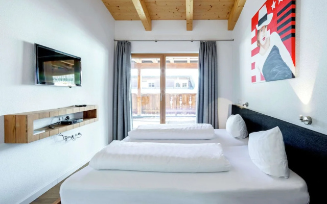 Luxurious Apartment With Sauna, Garage, Roof Terrace