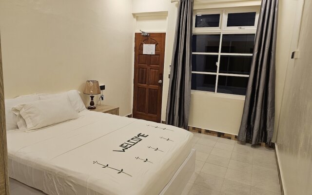 Island Luxury Fehendhoo