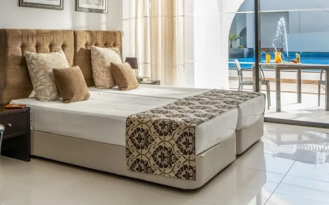 5 Brilliant Spa Beach Resort Studio