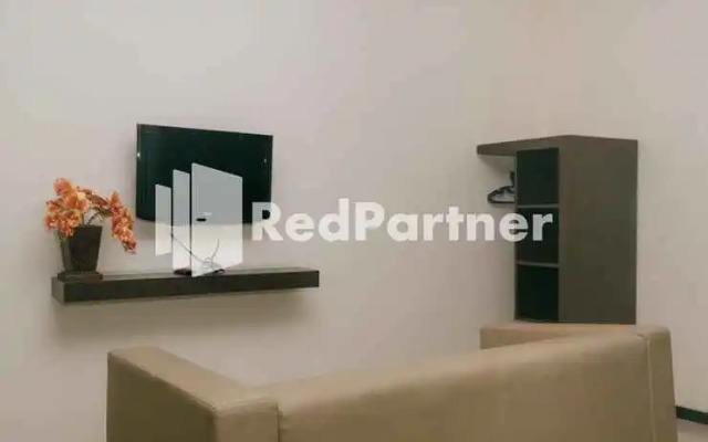 Pits Hotel Mitra RedDoorz Near Atom Mall