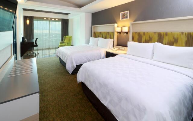Holiday Inn Queretaro Zona Diamante by IHG