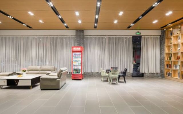 New Ladbrokes Hotel (Hengzhou Avenue Jasmine Cultural Park)