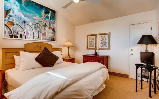 Westwind 404 3BD 3BA Plat. Condo
