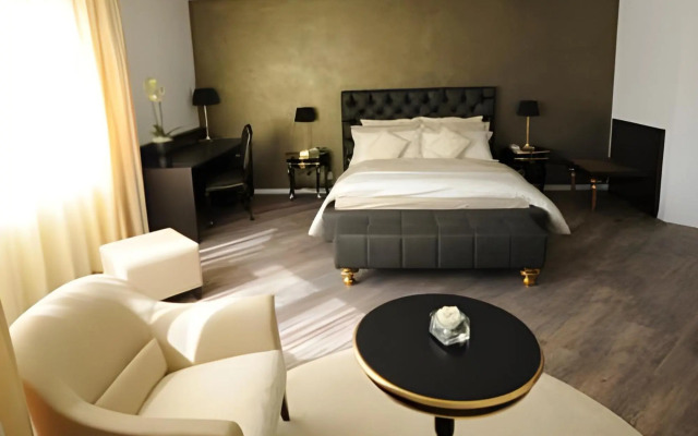 Business Hotel First