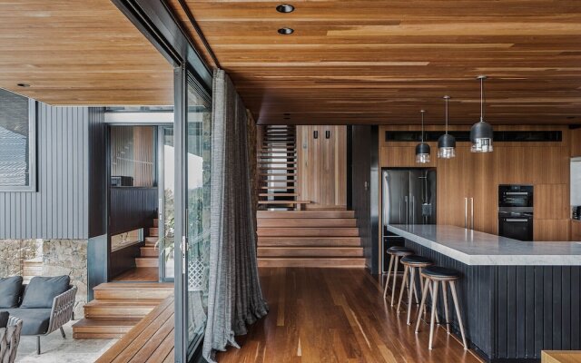 Bay Rock House