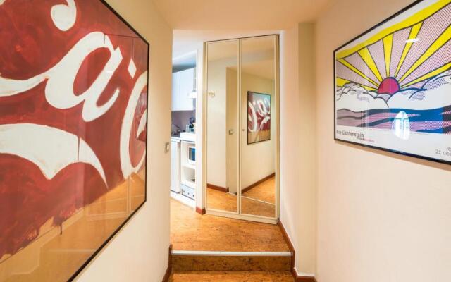 Stellar 70 Style Studio with Terrace-Heart of Milan