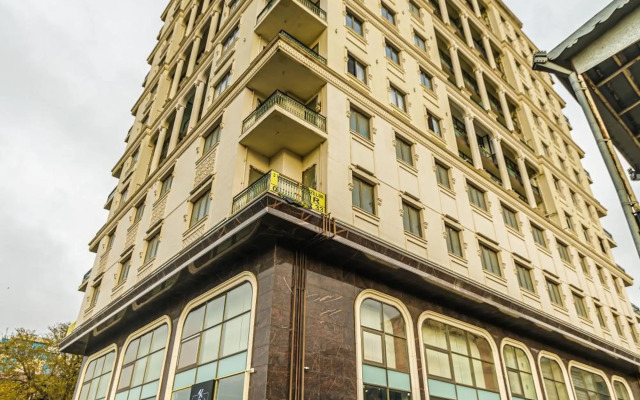 VIP Apartment in Buta palace 703