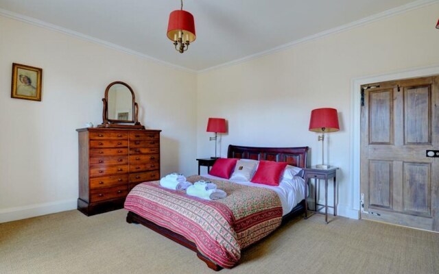 Charming Holiday Home in Blakeney With Garden