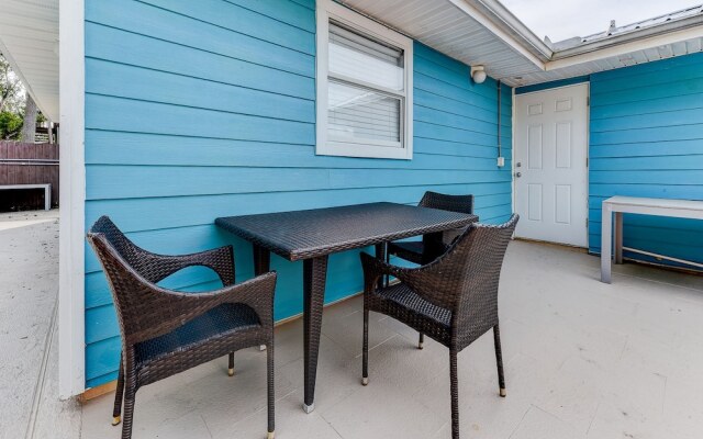 Summertime Sanctuary by Vtrips