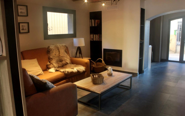 Amaroq Explorers BaseCamp