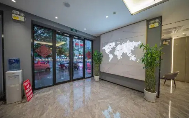 7 Days Premium Hotel (Xixian Government Road Store)