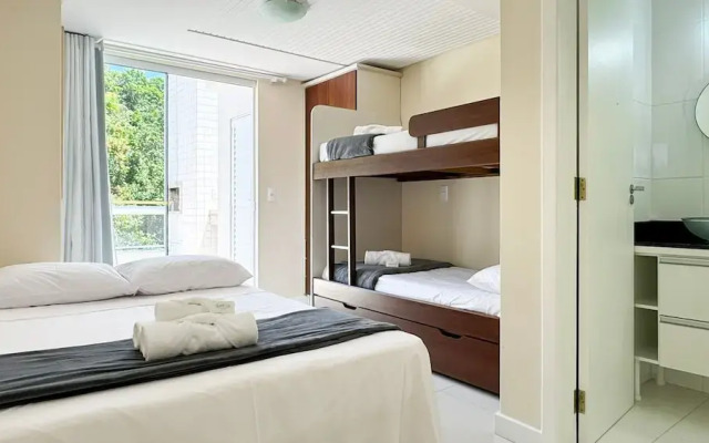 Cobertura com Piscina na praia de Bombas