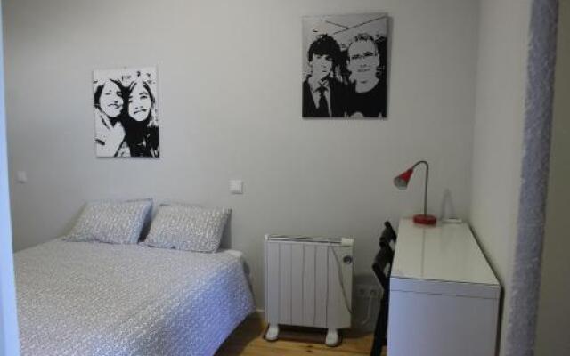 Practical and Comfortable Apartment with Garden