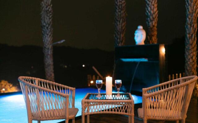 StayVista at Brickwood Hill with Outdoor Infinity Pool & Jacuzzi