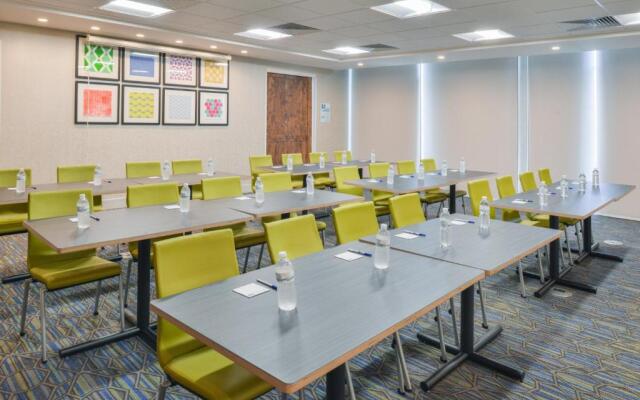 Holiday Inn Express & Suites Chadron by IHG