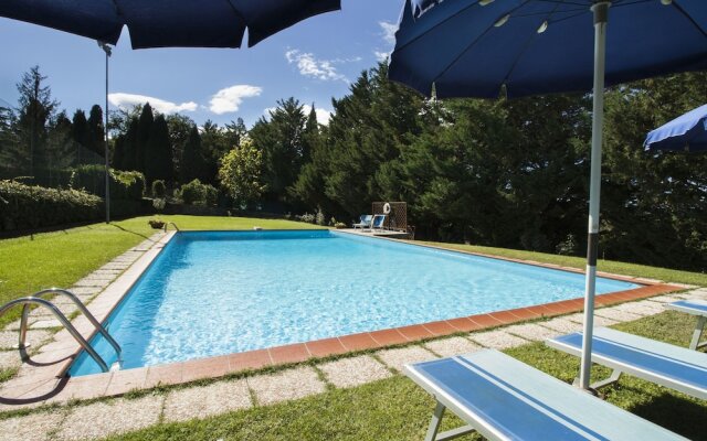 Villa Laura - Fattoria di Larniano