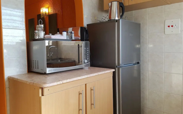Lolos Cosy One Bedroom Apartment