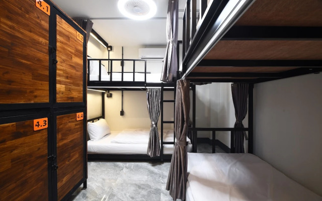 KOKO Hostel- Adults Only