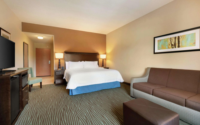Hampton Inn & Suites Parkersburg Downtown