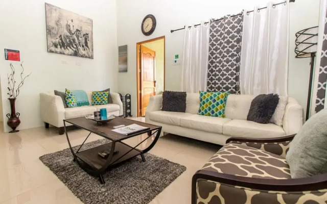 Serenity Retreat Villa Drax Hall