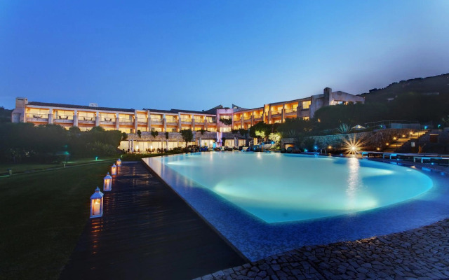 L'Ea Bianca Luxury Resort