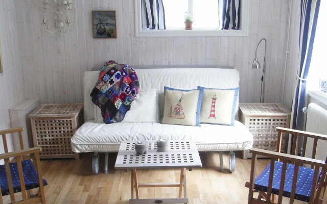 2 Person Holiday Home in Kungshamn