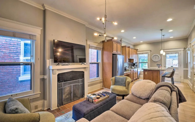 Louisville Home w/ Hot Tub in The Highlands!