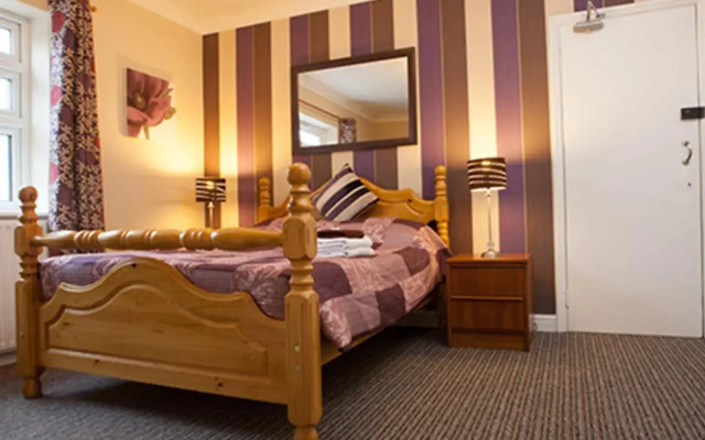Hotel 261