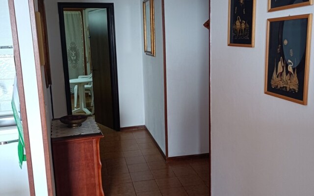 Seafront Apartment for Rent 6 Sleeps Skyscraper