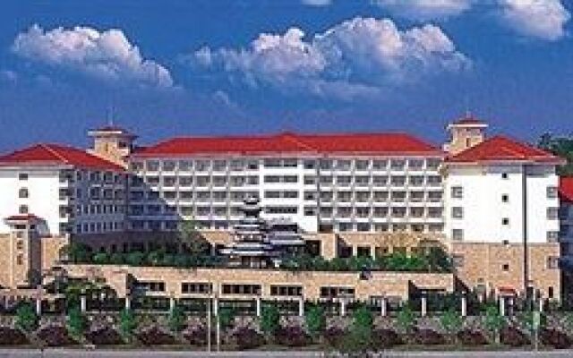 Guilin Merryland Resort