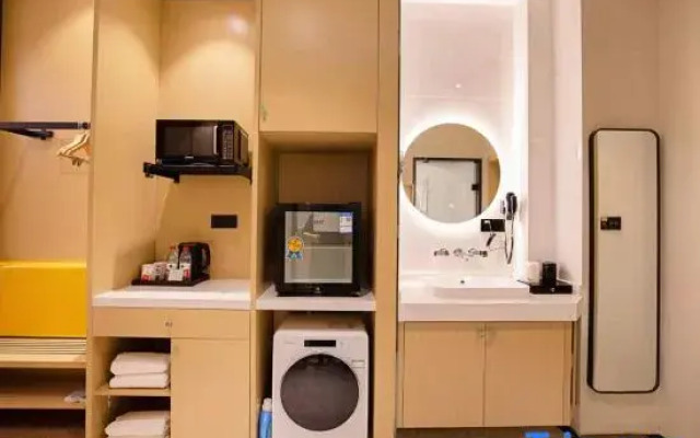 Yixinchengju Service Apartment (Luoyang Municipal Government Quanshun 186)
