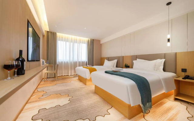 Guanghan Hotel