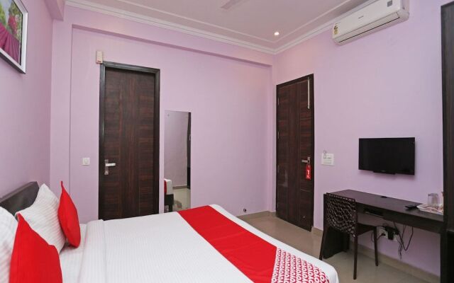 OYO 4026 Royal Inn