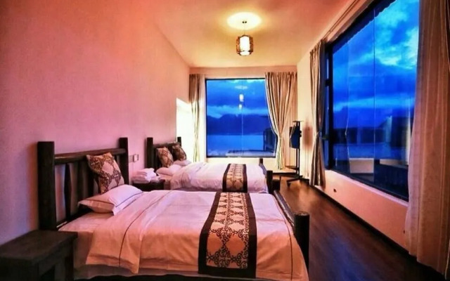 Dali Shuanglang Luna Seaview Hotel