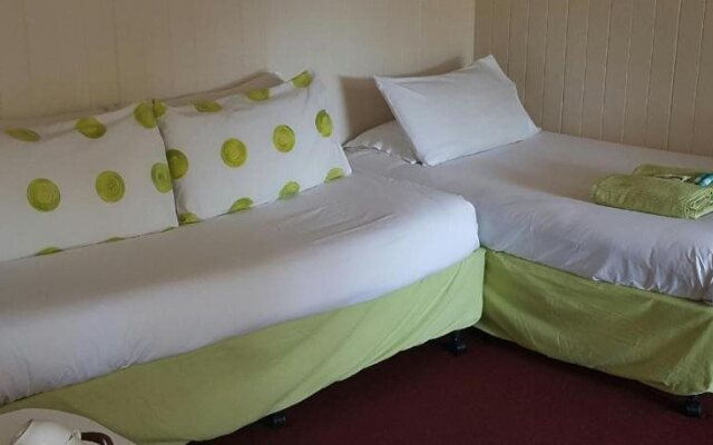 Joes Waterhole Hotel