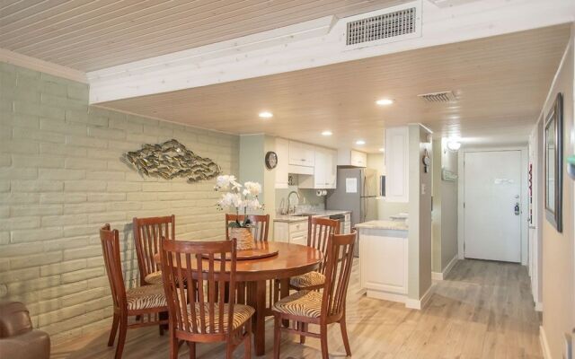 Pearl Marlin 205 by RedAwning