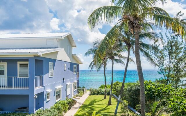 Moon Bay by Cayman Villas