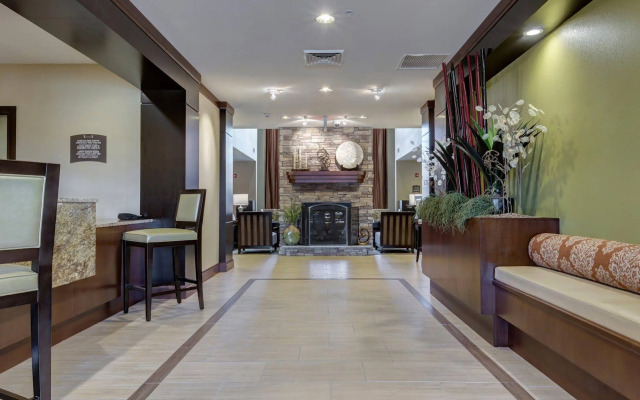 Staybridge Suites St Louis - Westport by IHG